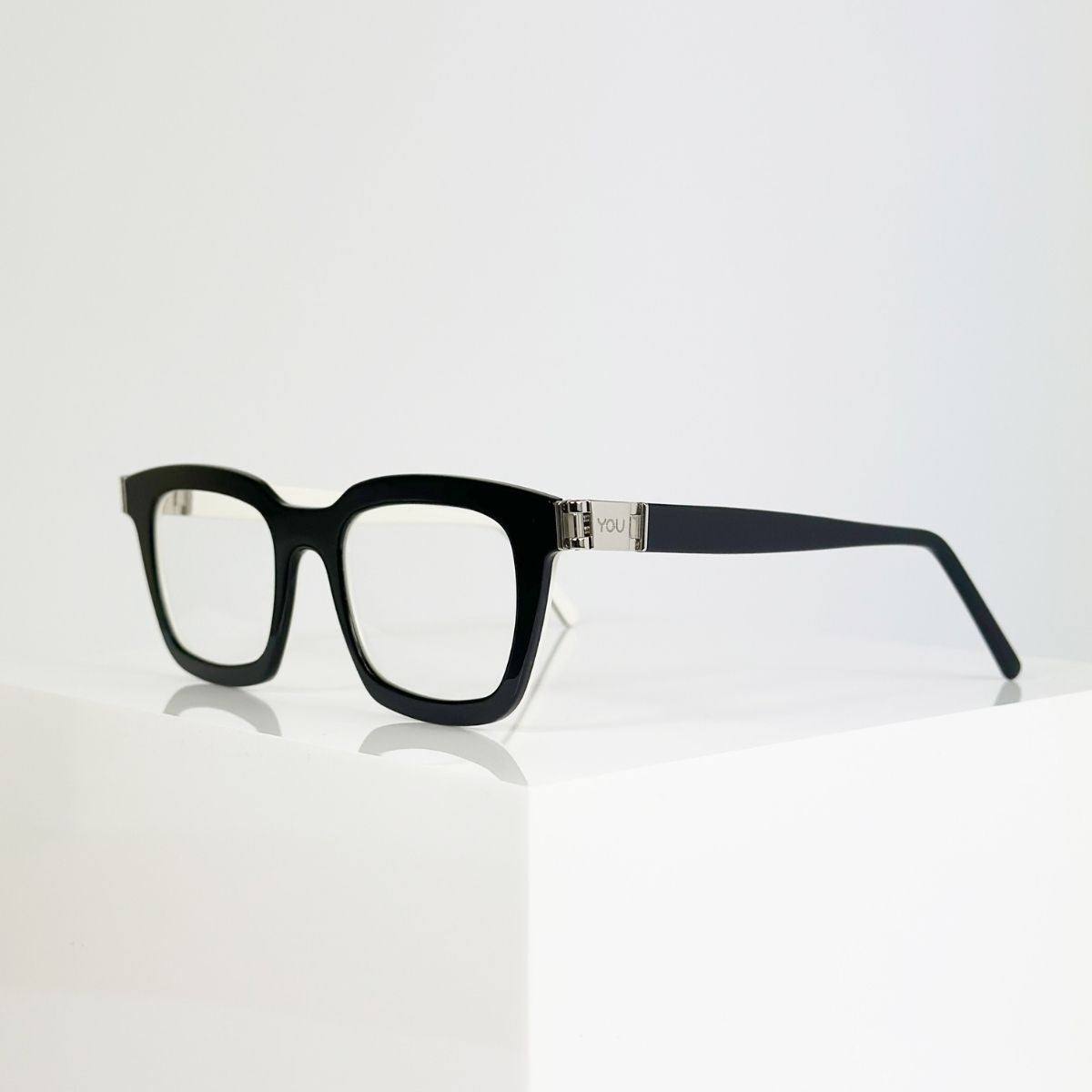DA VYNCY 2-in-1 Black Pearl
