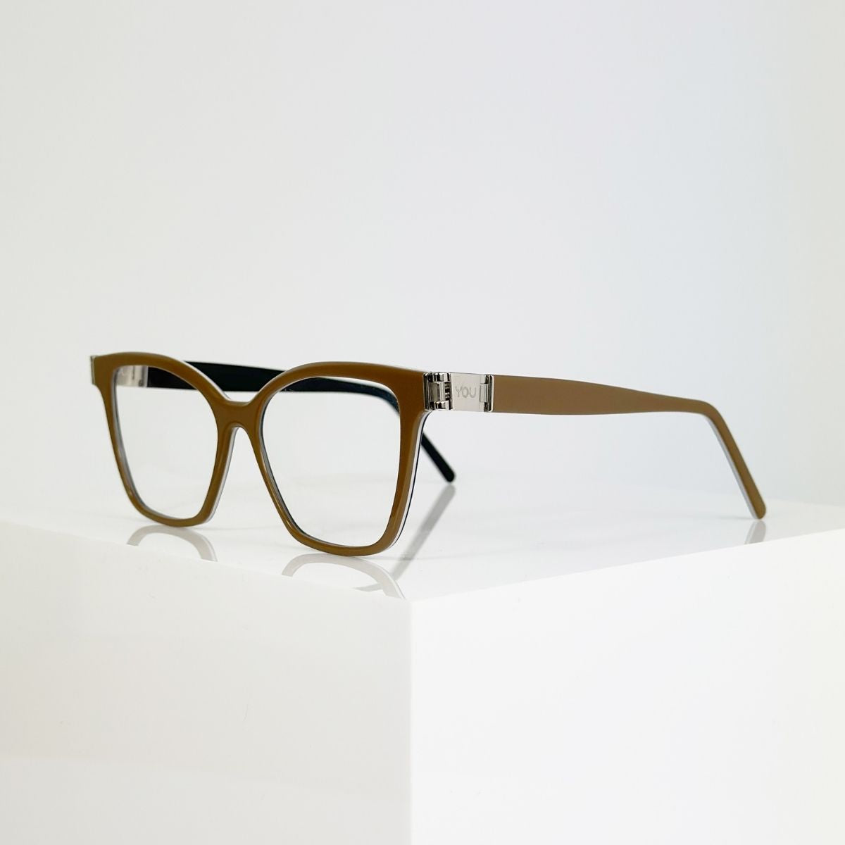 YRON 2-in-1 Black Peanut